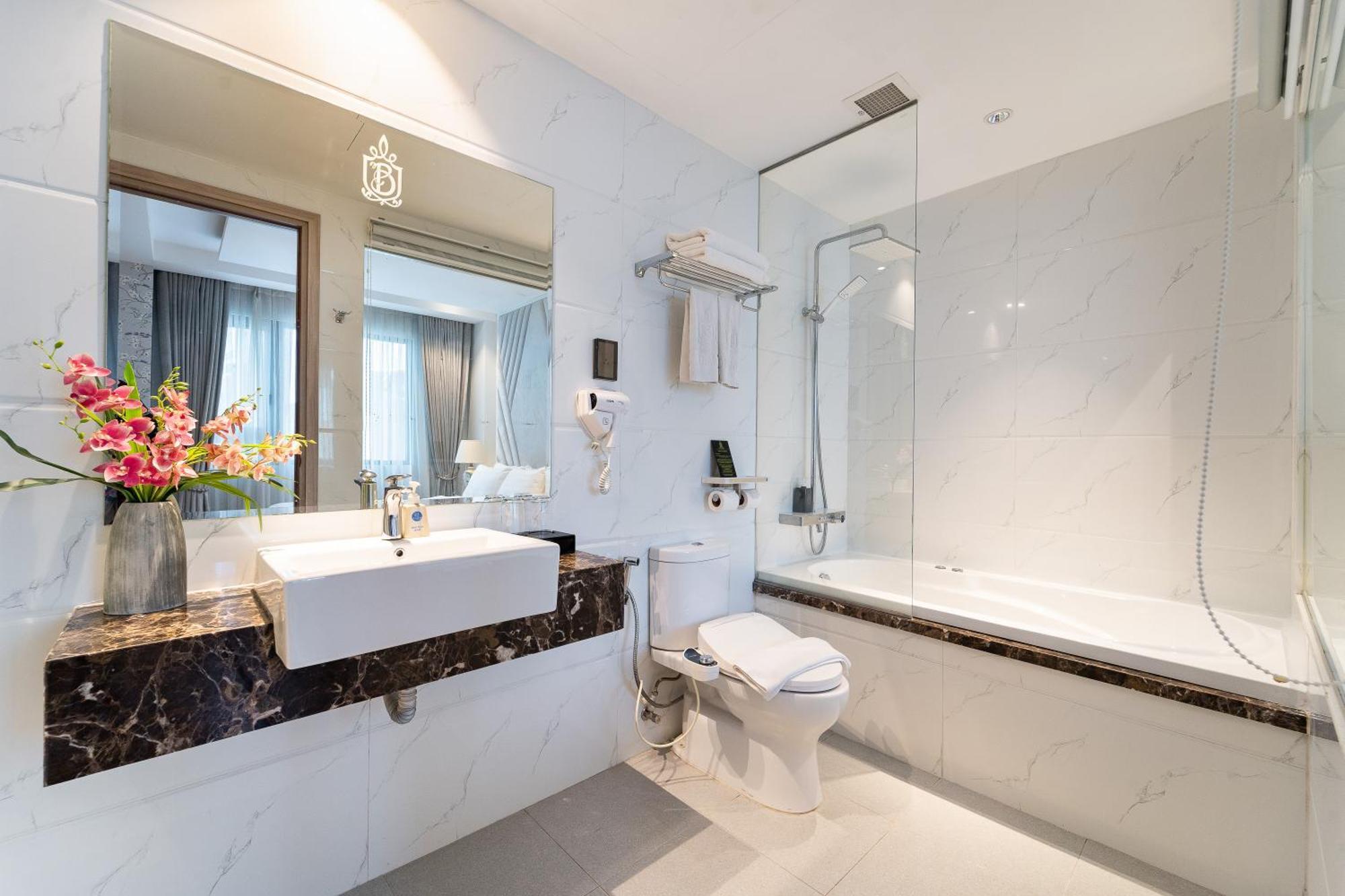 Nicecy Hotel Suites & Spa Hô Chi Minh-Ville Extérieur photo